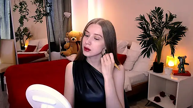 Snapshot of cheeky_chick chatting on June 2026 01:12:01 PM cheeky chick online show from June 2026 01:12:01 PM