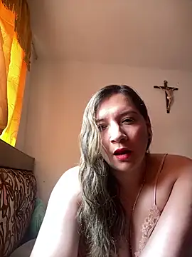 Snapshot of belucci_vale chatting on April 2026 06:34:01 PM belucci vale online show from April 2026 06:34:01 PM