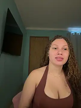 Snapshot of sophiiahot chatting on May 2026 04:25:01 PM sophiiahot online show from May 2026 04:25:01 PM