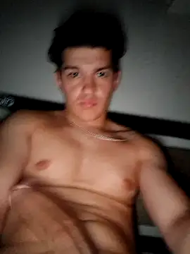 alexis21223 online show from April 2026 09:07:01 AM