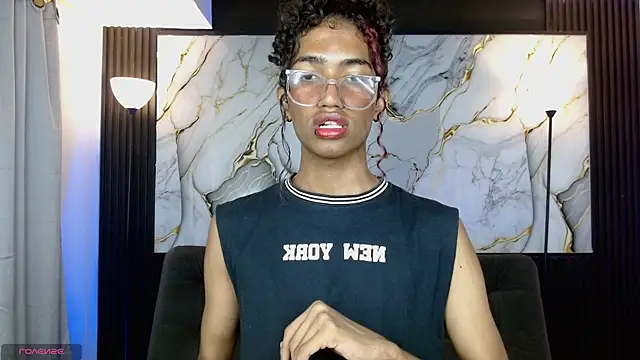 Snapshot of triiangel_latinboy chatting on May 2026 12:27:01 AM triiangel latinboy online show from May 2026 12:27:01 AM