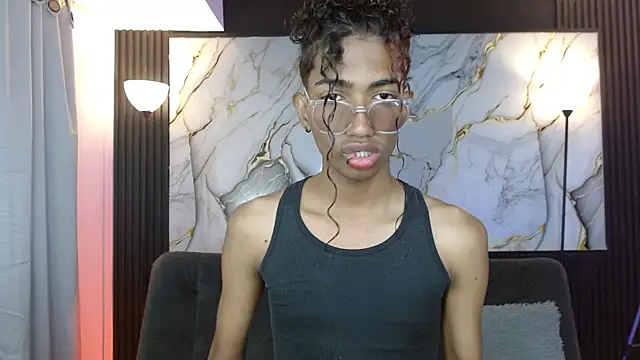 Snapshot of triiangel_latinboy chatting on May 2026 01:07:01 PM triiangel latinboy online show from May 2026 01:07:01 PM