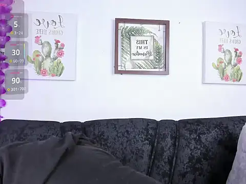 haly smif online show from April 2026 02:00:02 PM