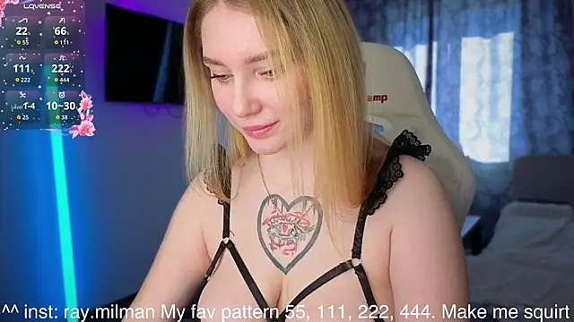 AliceMilr online show from April 2026 10:20:02 AM