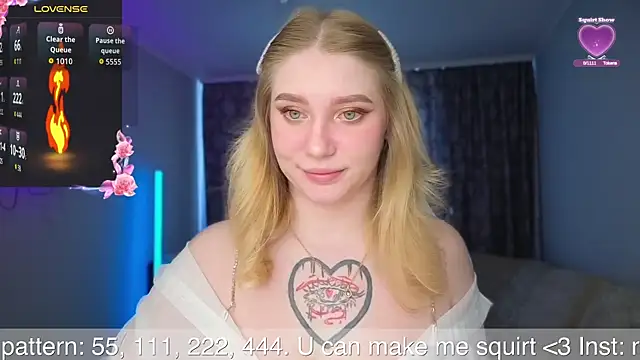 Snapshot of AliceMilr chatting on May 2026 09:59:02 AM AliceMilr online show from May 2026 09:59:02 AM