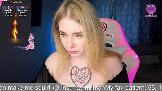 Snapshot of AliceMilr chatting on May 2026 08:33:02 AM AliceMilr online show from May 2026 08:33:02 AM