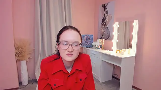 ErmaCurlis online show from April 2026 09:37:01 AM