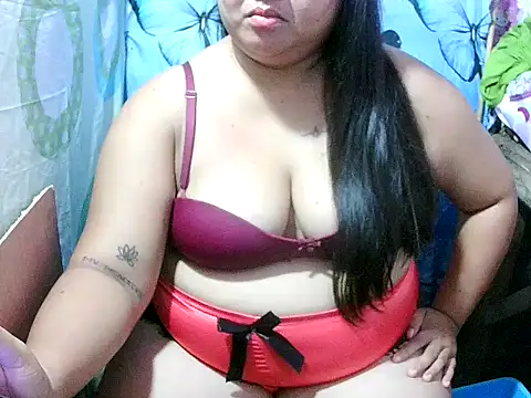 Snapshot of lovebir_26 chatting on July 2026 02:13:01 PM lovebir 26 online show from July 2026 02:13:01 PM