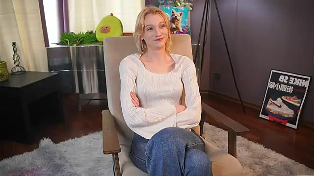 Snapshot of GildaThurgood chatting on April 2026 05:34:02 AM GildaThurgood online show from April 2026 05:34:02 AM