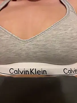 zoey166 online show from April 2026 05:31:02 PM