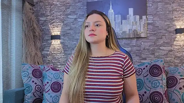 Snapshot of giigii_hadidd chatting on April 2026 07:40:02 PM giigii hadidd online show from April 2026 07:40:02 PM