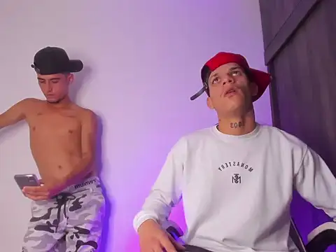 Snapshot of sintabusexo01 chatting on April 2026 10:03:01 PM sintabusexo01 online show from April 2026 10:03:01 PM