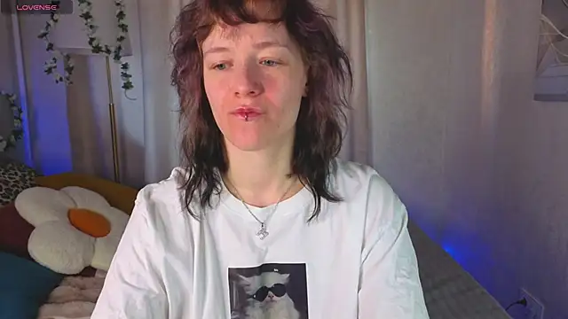 Ricki Bloom online show from May 2026 01:10:01 AM