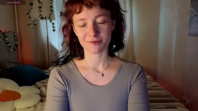 Ricki Bloom online show from May 2026 09:26:01 AM
