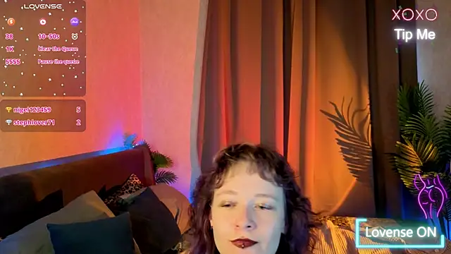 Snapshot of Ricki_Bloom chatting on July 2026 03:34:01 AM Ricki Bloom online show from July 2026 03:34:01 AM