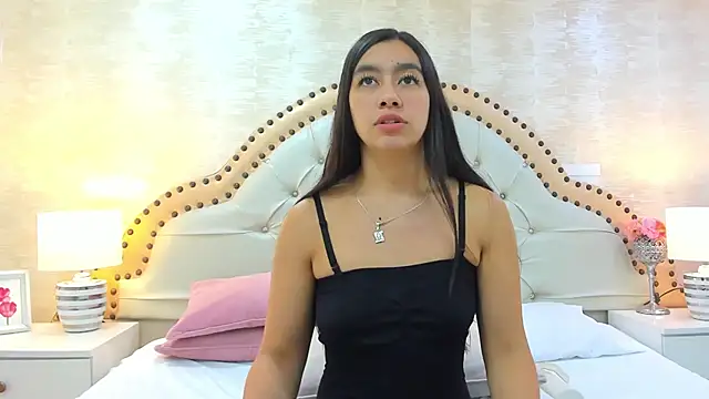 Snapshot of AlenaColeman chatting on June 2026 12:55:02 PM AlenaColeman online show from June 2026 12:55:02 PM