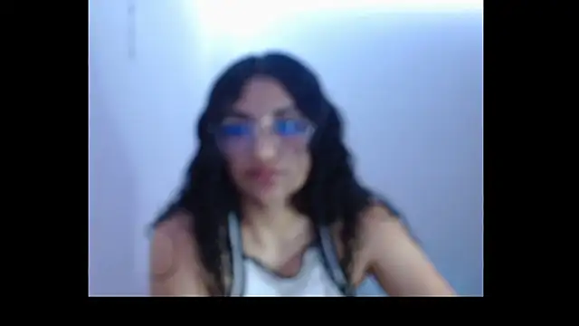 skarlettmoon online show from April 2026 05:27:01 PM