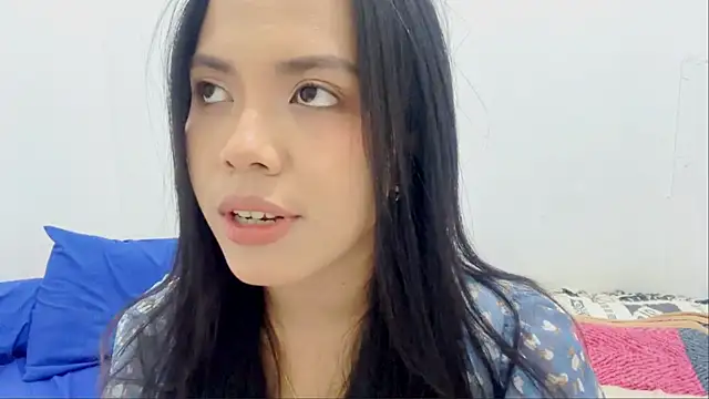 Snapshot of LiliyanaS chatting on May 2026 01:16:02 PM LiliyanaS online show from May 2026 01:16:02 PM