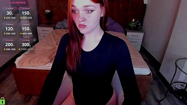 Snapshot of Emilly_Hiil chatting on June 2026 12:59:01 AM Emilly Hiil online show from June 2026 12:59:01 AM