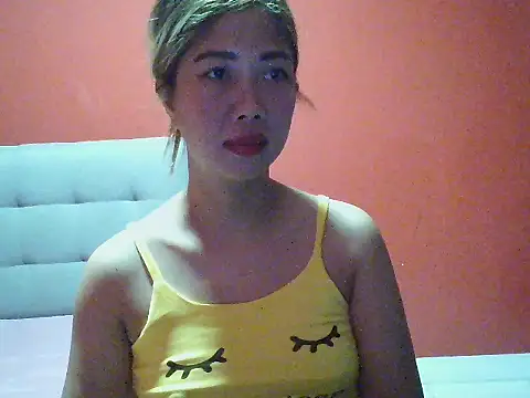 Snapshot of Cutie-Smile chatting on May 2026 09:53:02 PM Cutie-Smile online show from May 2026 09:53:02 PM