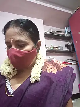 Snapshot of Tamilaunty35 chatting on May 2026 03:50:01 PM Tamilaunty35 online show from May 2026 03:50:01 PM