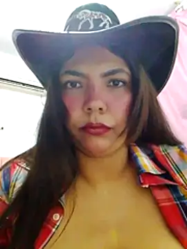 Snapshot of Izel_ chatting on July 2026 02:22:01 AM Izel online show from July 2026 02:22:01 AM