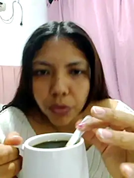 Snapshot of Izel_ chatting on July 2026 03:02:02 AM Izel online show from July 2026 03:02:02 AM