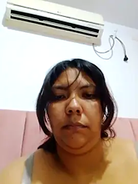 Snapshot of Izel_ chatting on July 2026 01:21:02 AM Izel online show from July 2026 01:21:02 AM