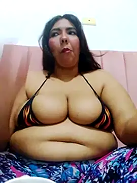 Snapshot of Izel_ chatting on July 2026 03:22:02 AM Izel online show from July 2026 03:22:02 AM