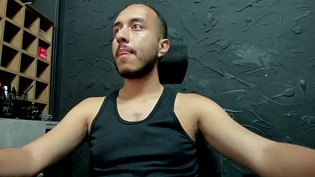 cristianstone2 online show from April 2026 10:44:02 PM