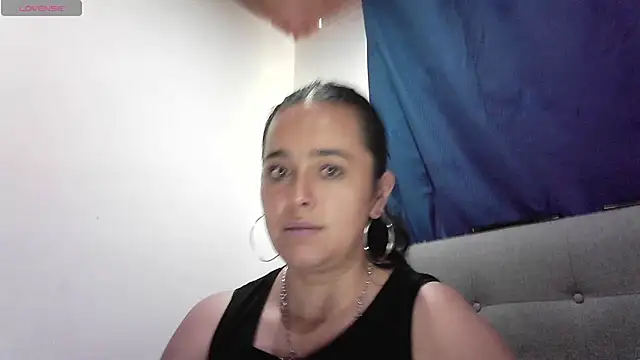 Snapshot of Estefany-magic chatting on July 2026 05:02:01 PM Estefany-magic online show from July 2026 05:02:01 PM