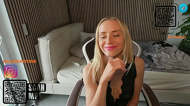 Snapshot of Ella_Mysterie chatting on May 2026 03:18:02 PM Ella Mysterie online show from May 2026 03:18:02 PM