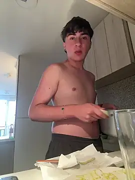 Snapshot of martinbakeer chatting on April 2026 10:58:02 PM martinbakeer online show from April 2026 10:58:02 PM