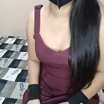 Snapshot of Eleena_G chatting on May 2026 05:30:02 PM Eleena G online show from May 2026 05:30:02 PM