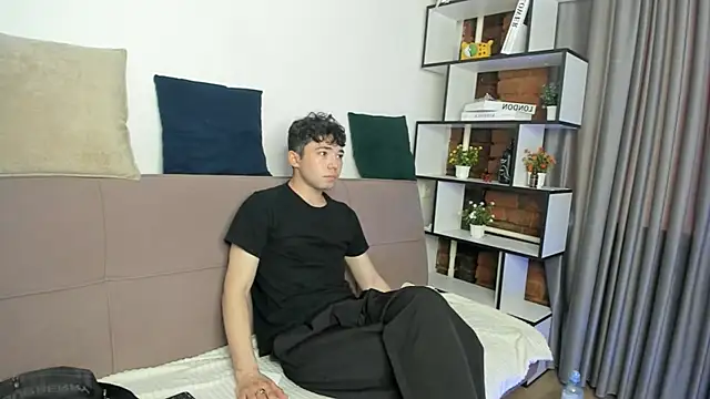 VelarMotion online show from April 2026 09:23:02 AM