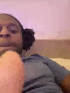Snapshot of BBCboy365 chatting on April 2026 04:23:01 PM BBCboy365 online show from April 2026 04:23:01 PM