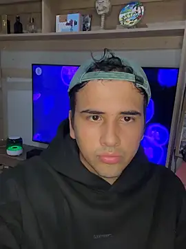 Snapshot of AdrianEmpire chatting on April 2026 10:37:02 PM AdrianEmpire online show from April 2026 10:37:02 PM