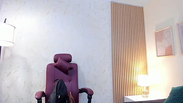 sophiahart online show from May 2026 12:12:02 PM
