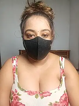 Snapshot of Suger_Lips_99 chatting on June 2026 05:00:02 PM Suger Lips 99 online show from June 2026 05:00:02 PM