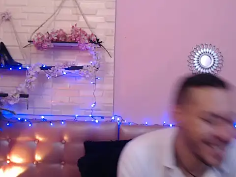 Snapshot of Aronandmoli69 chatting on April 2026 11:50:02 AM Aronandmoli69 online show from April 2026 11:50:02 AM