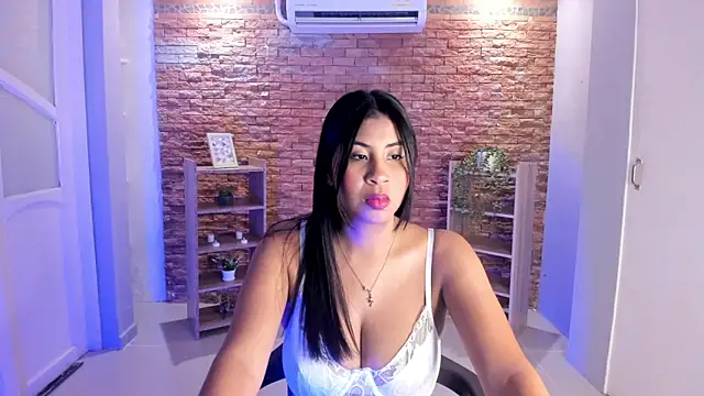 Snapshot of noa_joness chatting on May 2026 09:11:02 PM noa joness online show from May 2026 09:11:02 PM