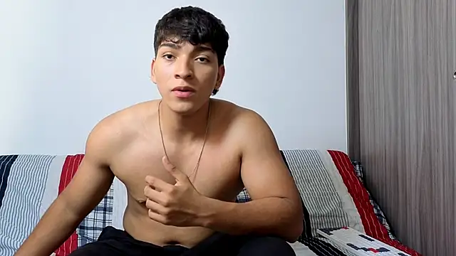 Snapshot of James_silva1 chatting on April 2026 05:15:01 PM James silva1 online show from April 2026 05:15:01 PM