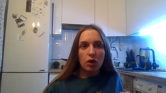 Olivia 2000 online show from April 2026 05:38:02 PM