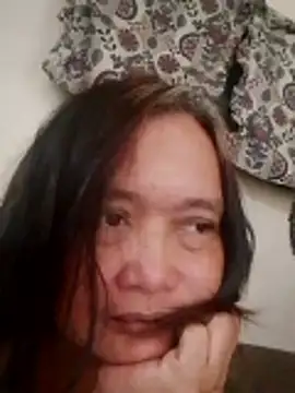 Snapshot of jeanyummytits chatting on May 2026 02:40:02 AM jeanyummytits online show from May 2026 02:40:02 AM
