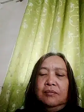 Snapshot of jeanyummytits chatting on June 2026 10:19:02 PM jeanyummytits online show from June 2026 10:19:02 PM