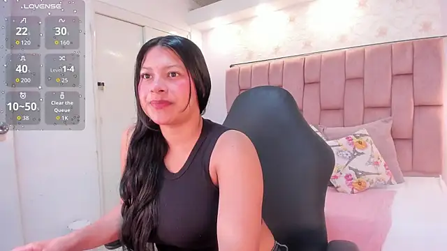Snapshot of pirlywild chatting on June 2026 01:16:02 PM pirlywild online show from June 2026 01:16:02 PM