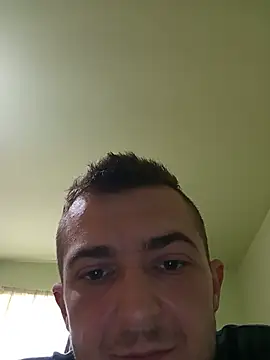 Snapshot of Mariofls chatting on May 2026 02:15:02 PM Mariofls online show from May 2026 02:15:02 PM