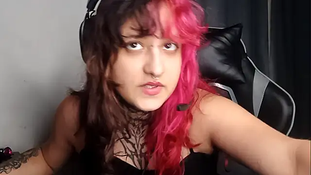 mercyclarice online show from April 2026 10:16:01 PM