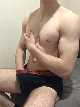 maxence 096 online show from April 2026 01:45:01 AM