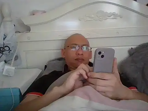 benly118 online show from April 2026 01:00:01 AM